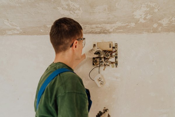 Trouvez un électricien : comment choisir le meilleur ?