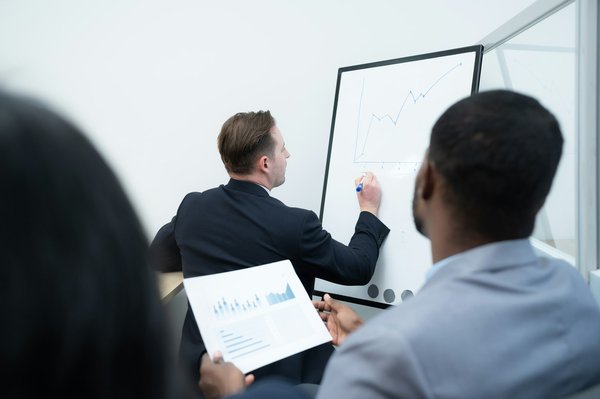 Vous former dans un organisme de formation en management : pourquoi faire ?
