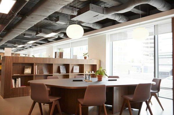 Entreprise : conseils pour bien louer son bureau à Paris